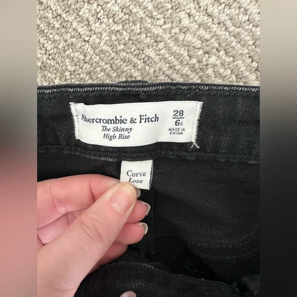 Abercrombie and Fitch Curve Love The Skinny High Rise Jean with Vent Hem Size 6R